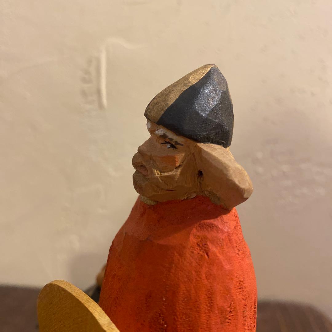 ノルウェー　剣士木彫　人形　HENNING Wood Carving へニング