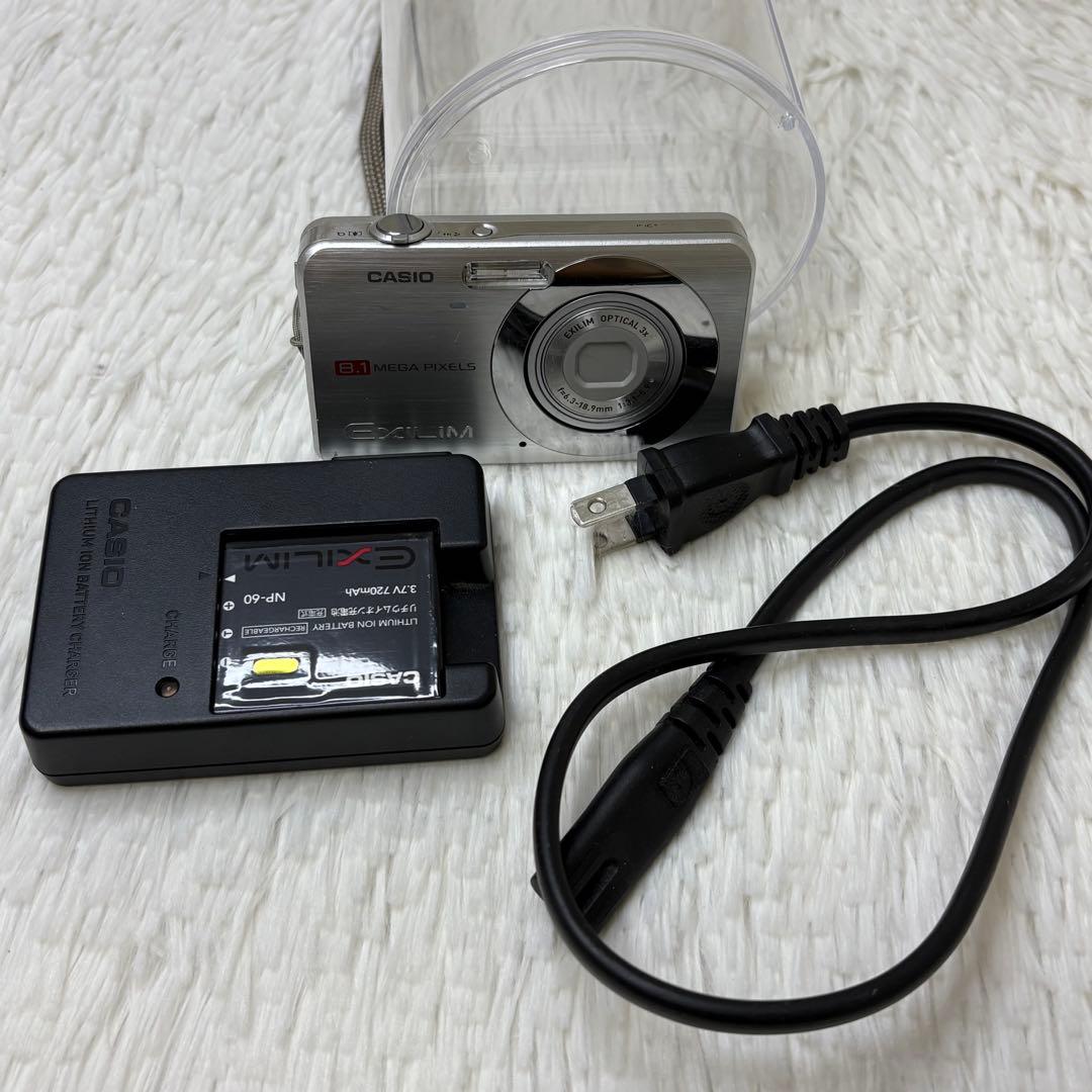 CASIO カメラ　EX-Z20 バッテリー　充電器　シルバー　コンデジ　動作品