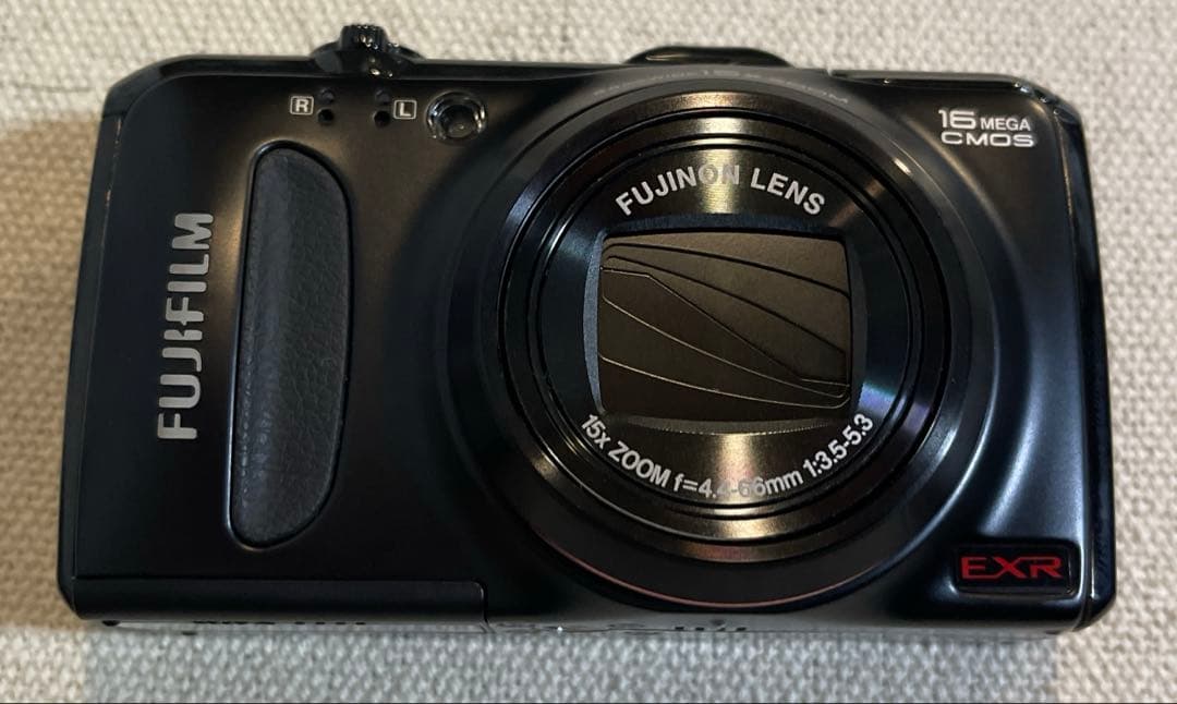 FUJIFILM FINEPIX F550EXR 美品