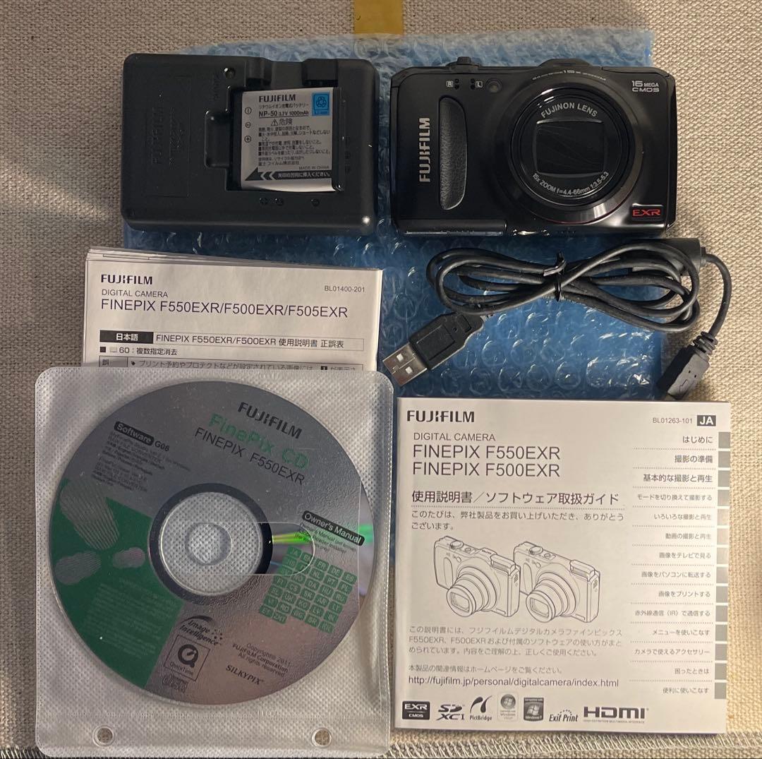 FUJIFILM FINEPIX F550EXR 美品