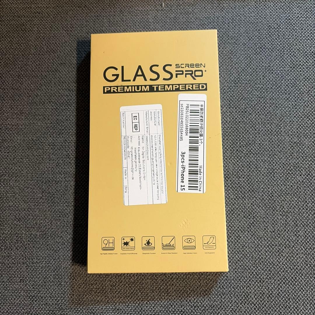 iPhone15 256GB 背面割れ ＆ ガラスフィルム