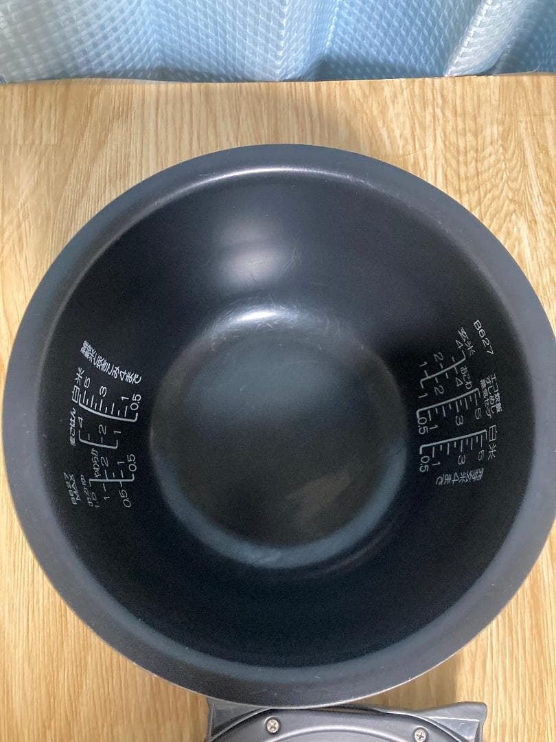 ★美品★22年製★象印 NW-CA10　圧力IH炊飯ジャー炊飯器 5.5合炊き