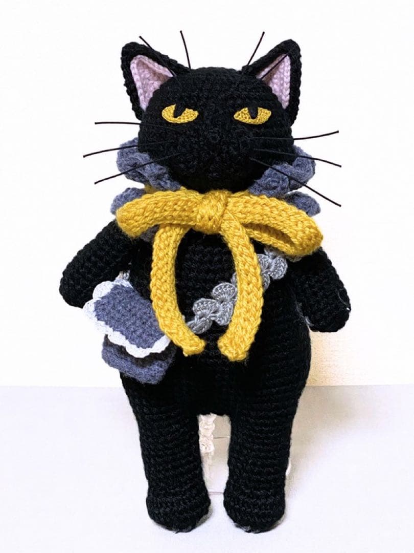 フリルチョーカーの黒猫さんのあみぐるみ