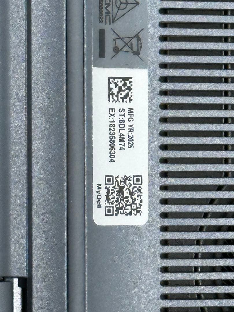 DellノートInspiron 5445 Ryzen7 8840U 美品