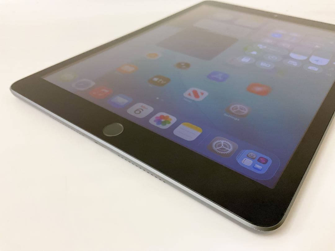 【超美品・BT96％】iPad 第9世代 64GB Cellularモデル