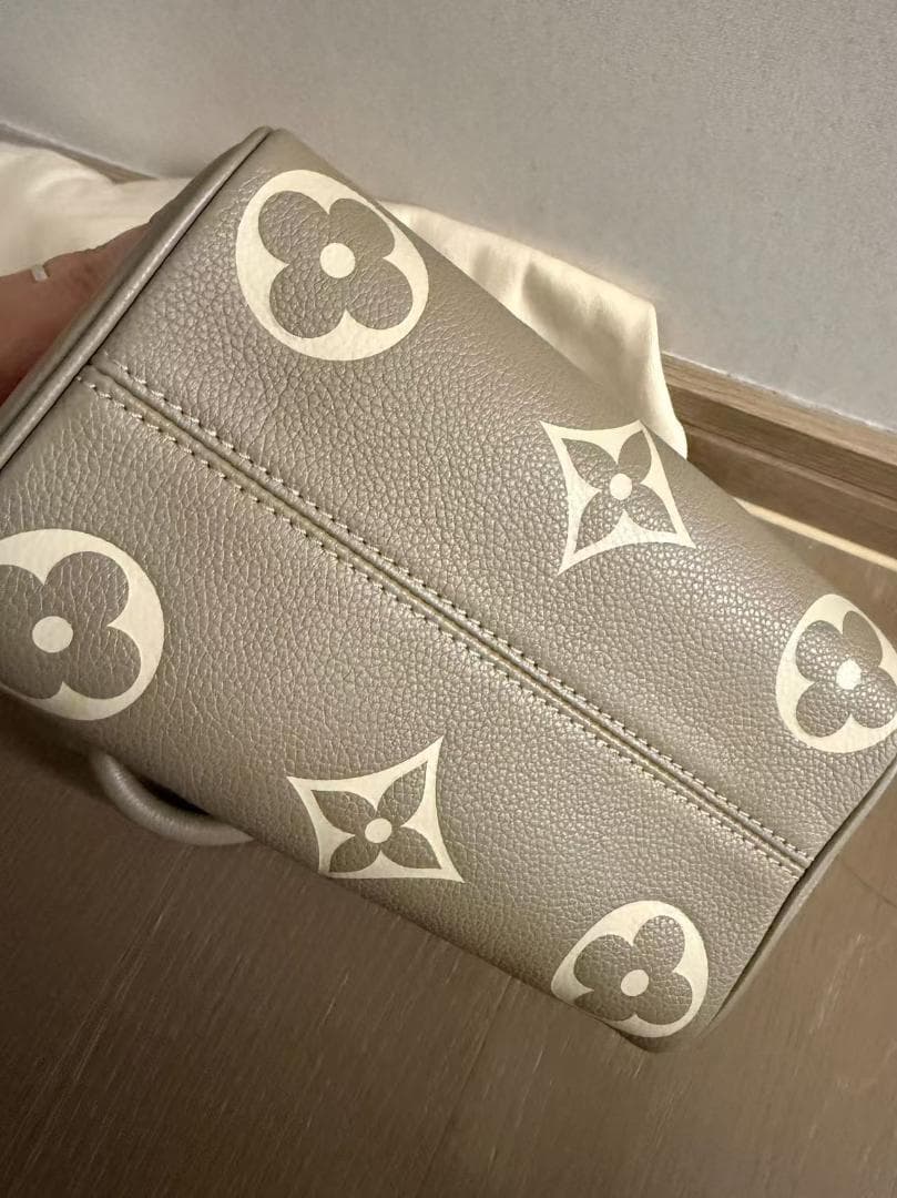状態良好☆~グレーハンドバッグ!!!
