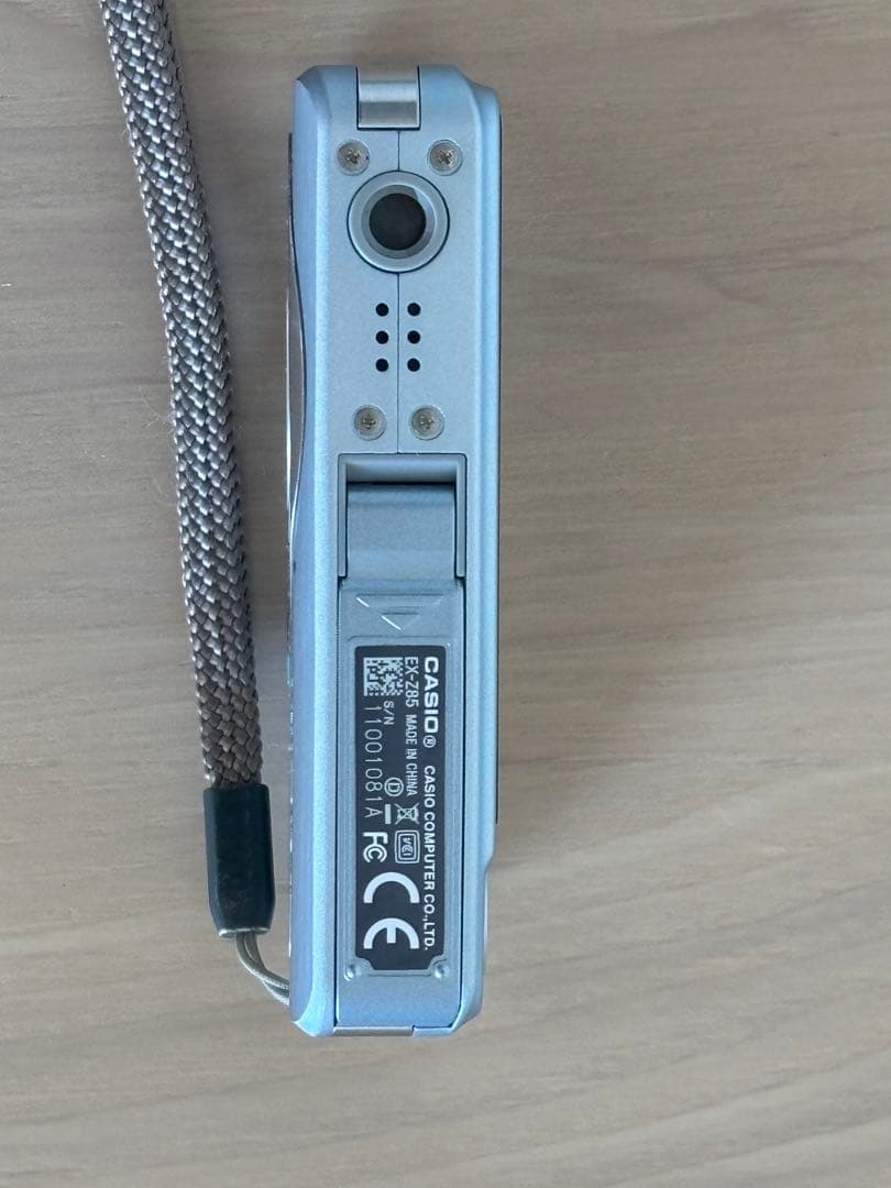 【動作確認済】CASIO EXILIM EX-Z85 オールドデジカメ シルバー