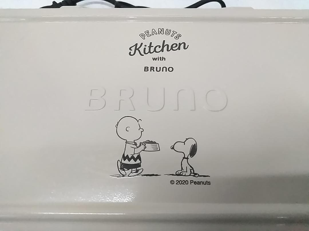 ブルーノ ホットサンドメーカーダブル スヌーピー BOE069-ECRU ●