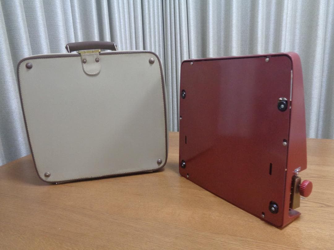 完動品　 ITE120　ロイヤルタイプライターカスタムカラー