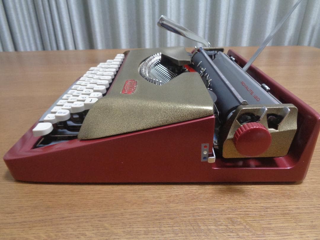 完動品　 ITE120　ロイヤルタイプライターカスタムカラー