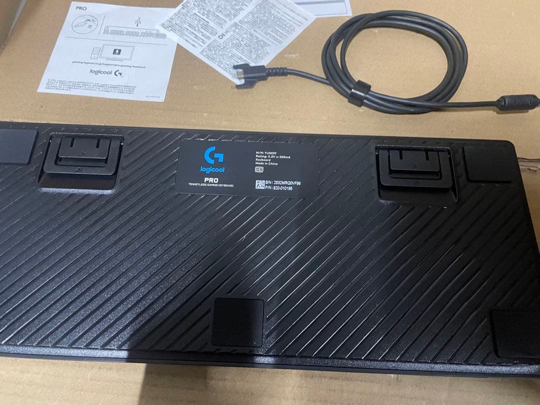 Logicool G PRO ゲーミングキーボード G-PKB-002LNd赤軸