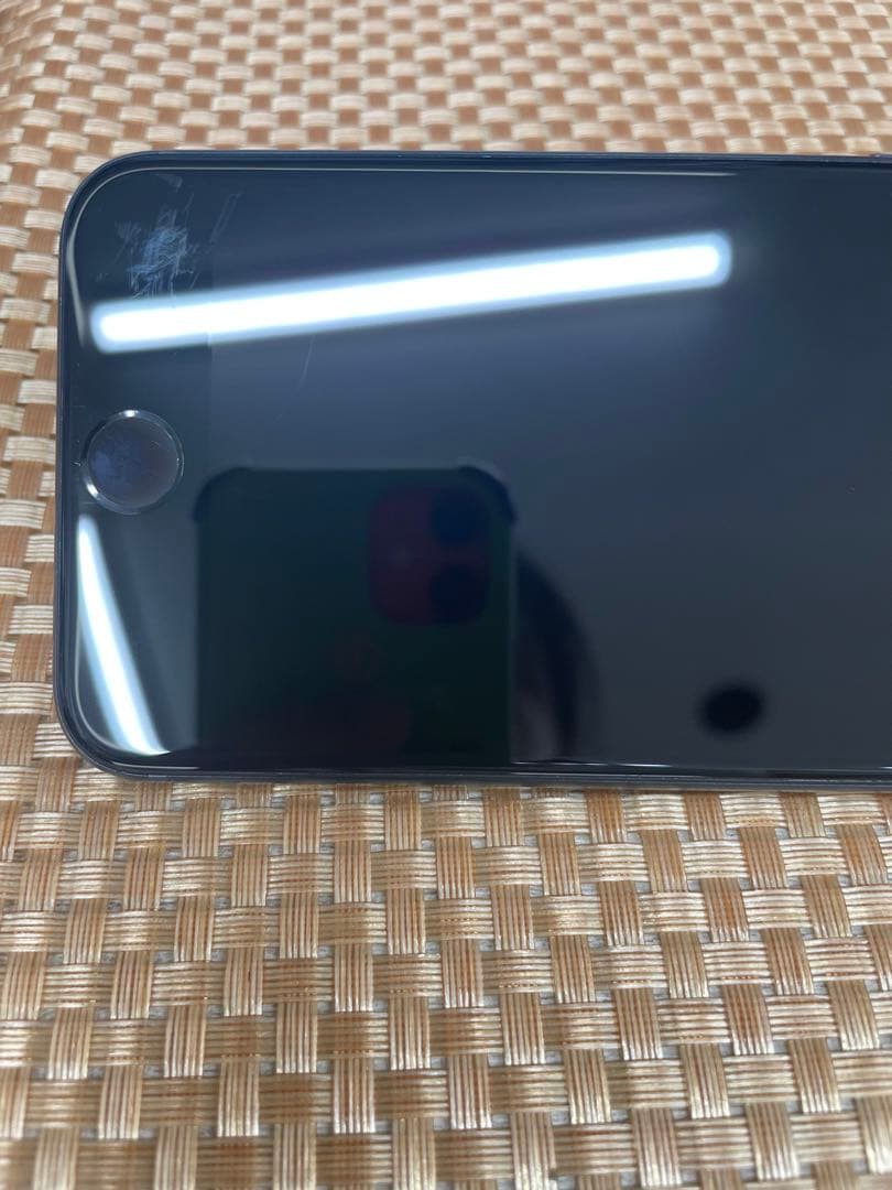 iPhone SE第3世代 64GBミッドナイトSIMフリー【4628】