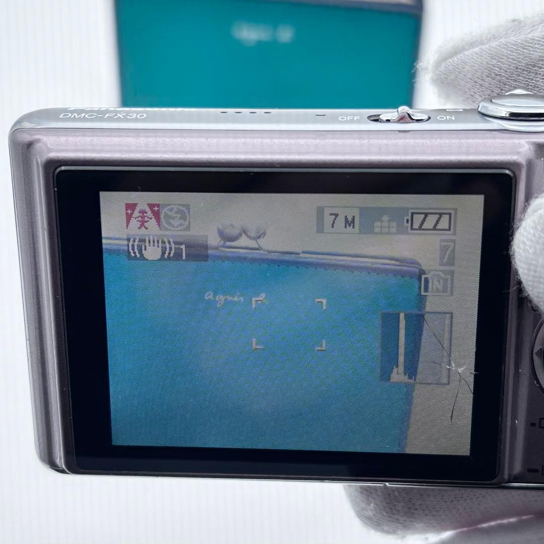 Panasonic LUMIX FX30 コンパクトデジカメ l.jv