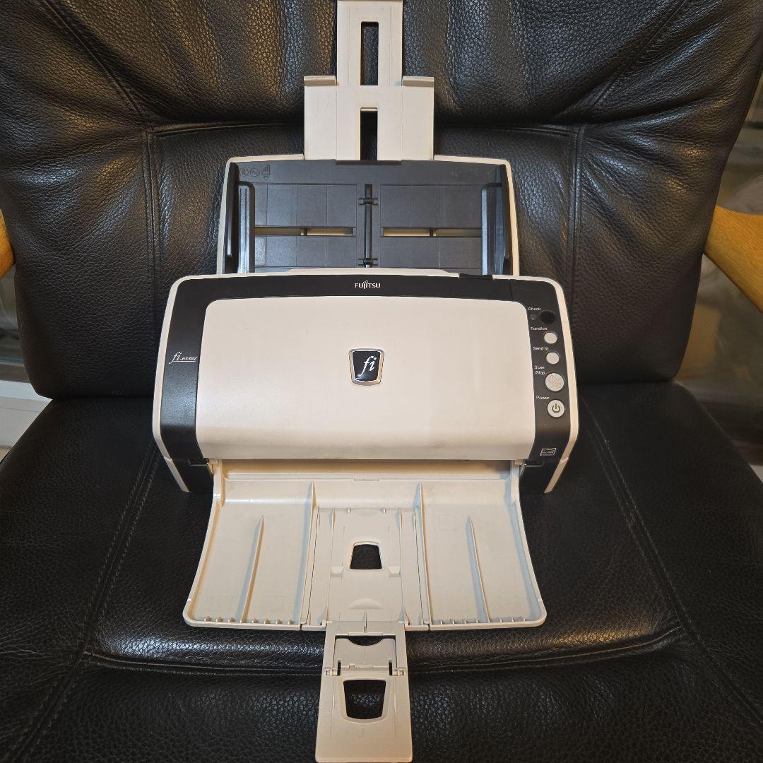 Fujitsu fi-6130Z ドキュメントスキャナー