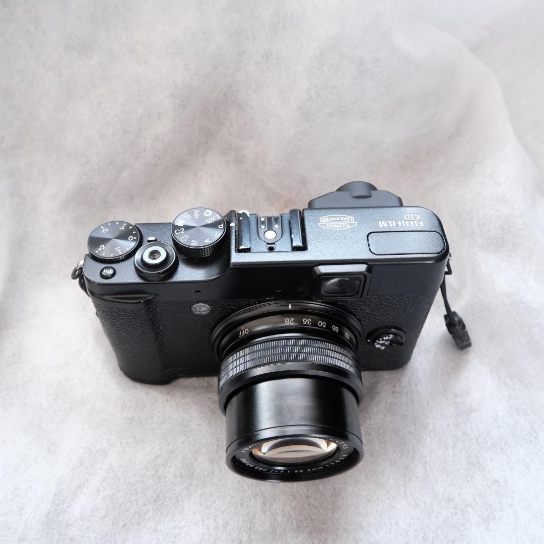 Fujifilm X10 デジタルカメラ