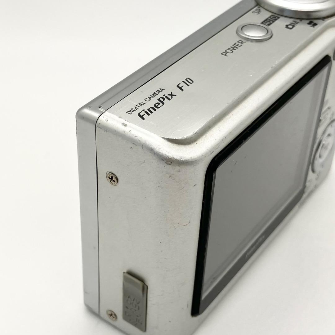 ⭐️名機CCDモデル⭐️FUJIFILM FinePix F10 シルバー 匿名