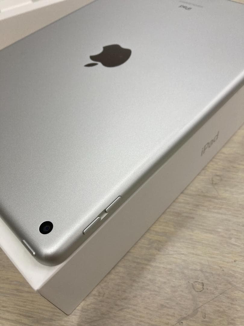 iPad 第8世代 128GB Wi-Fi 元箱バッテリー85％ A2270
