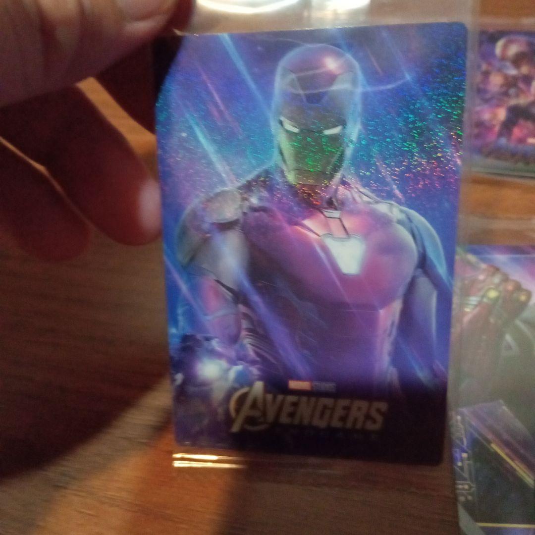 【未開封品】アベンジャーズカード　キラレア
