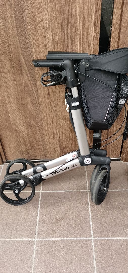 GEMINO 30 歩行器 歩行車