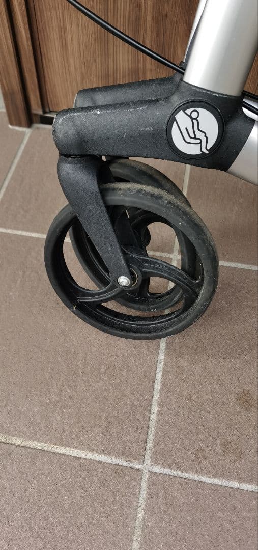 GEMINO 30 歩行器 歩行車