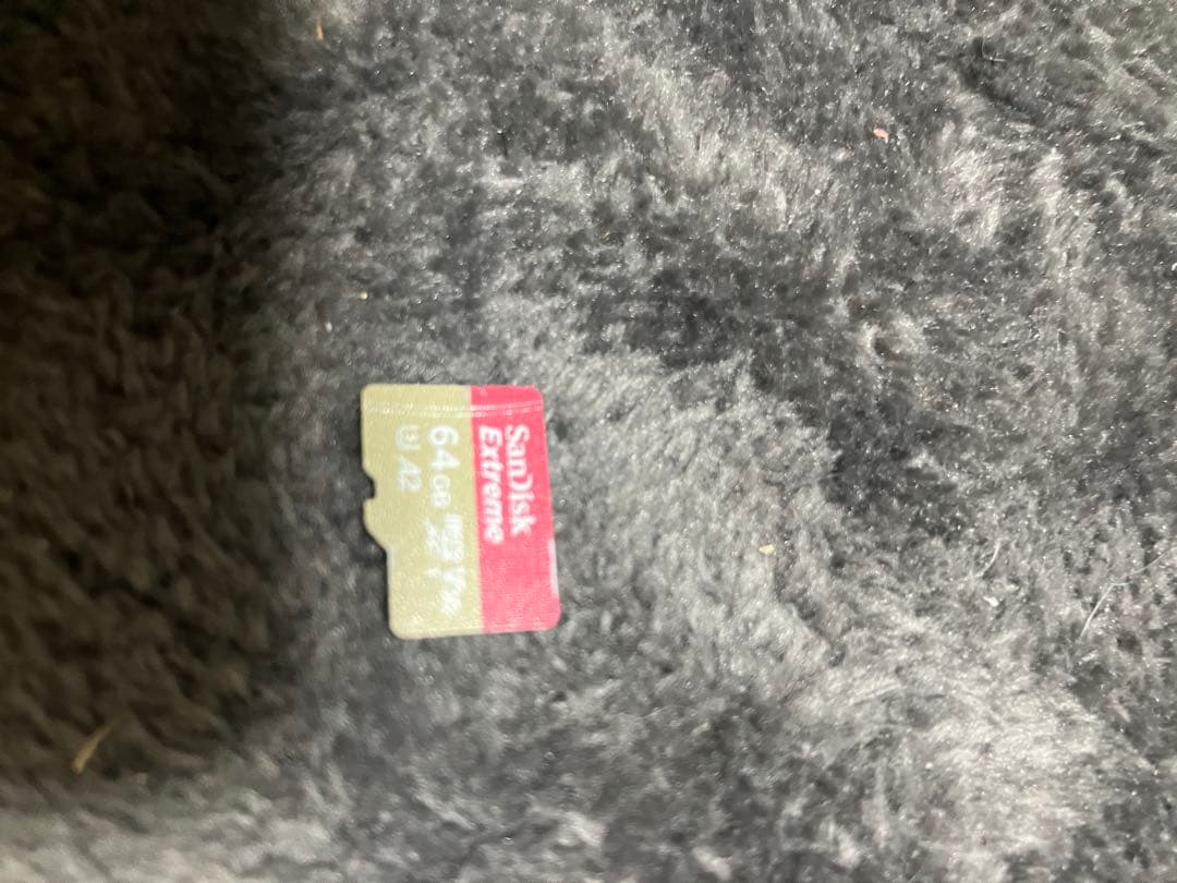 ラ*ー様 【美品】ニコン Nikon1 J5 パワーズームキットカメラ
