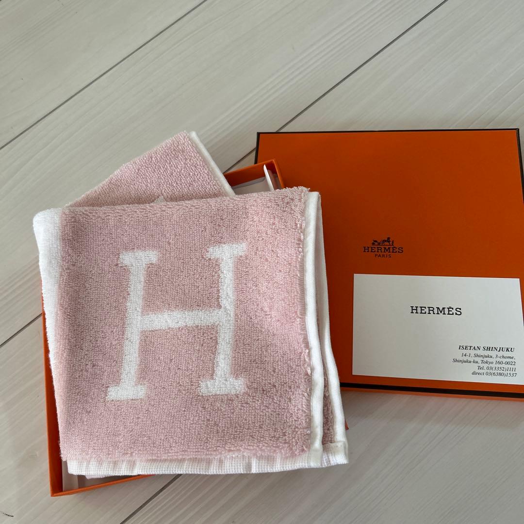 HERMES ピンク Hロゴ タオルハンカチ