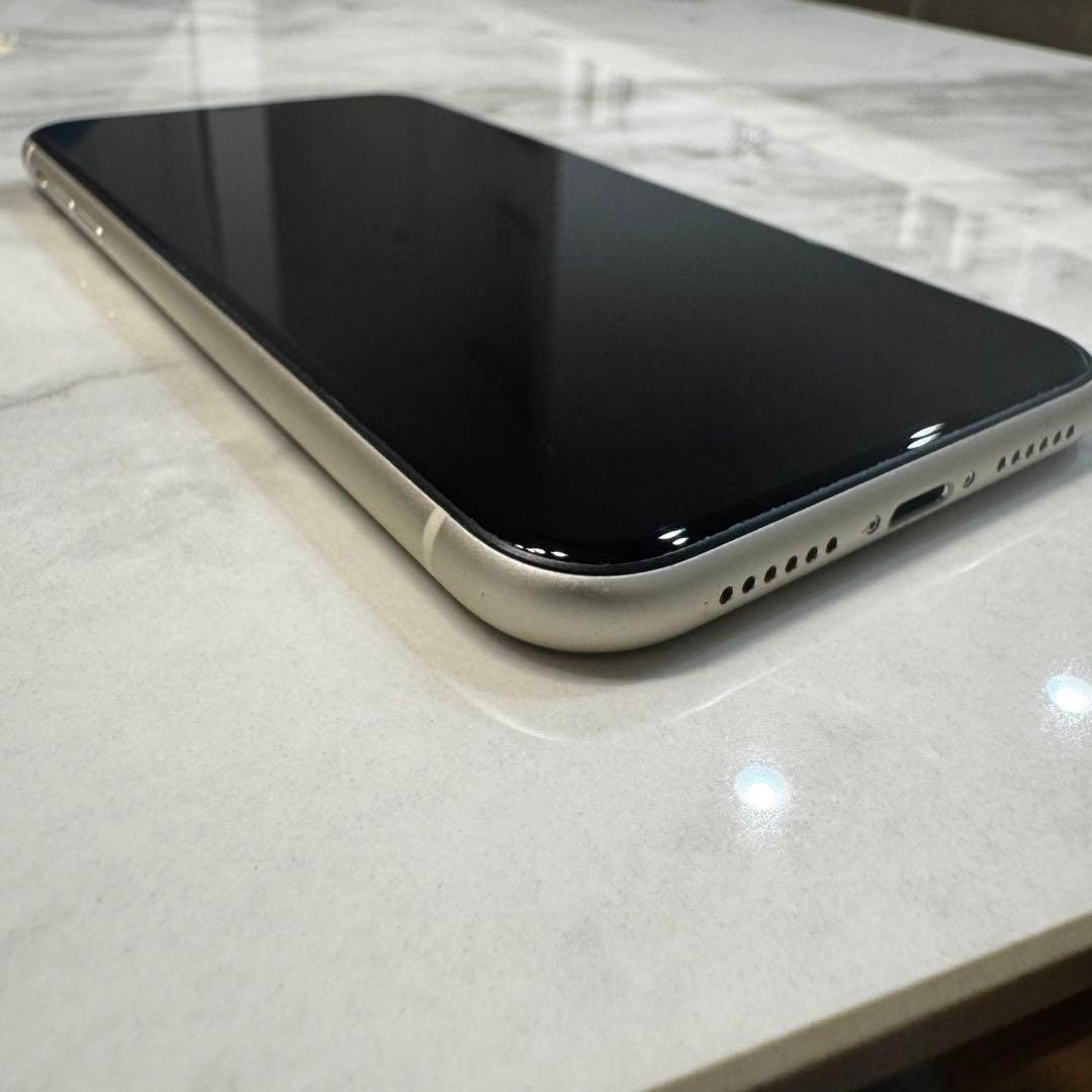 Apple iPhone 11 128GB ホワイト