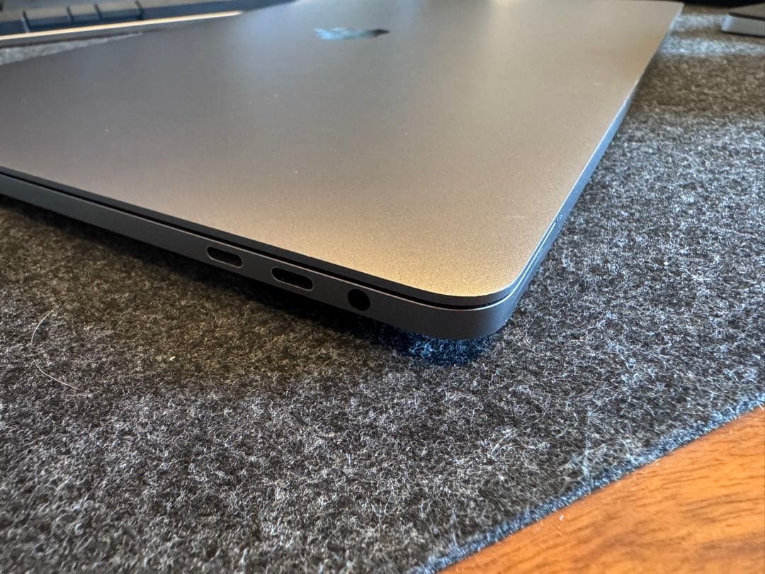 Macbook Pro (15-inch,2018)32GB/US配列 美品