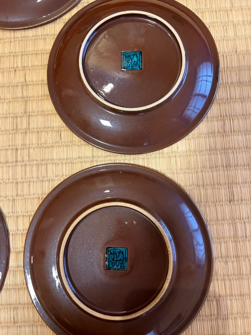 か*す様 初代徳田八十吉先生の錆地山水銘々皿