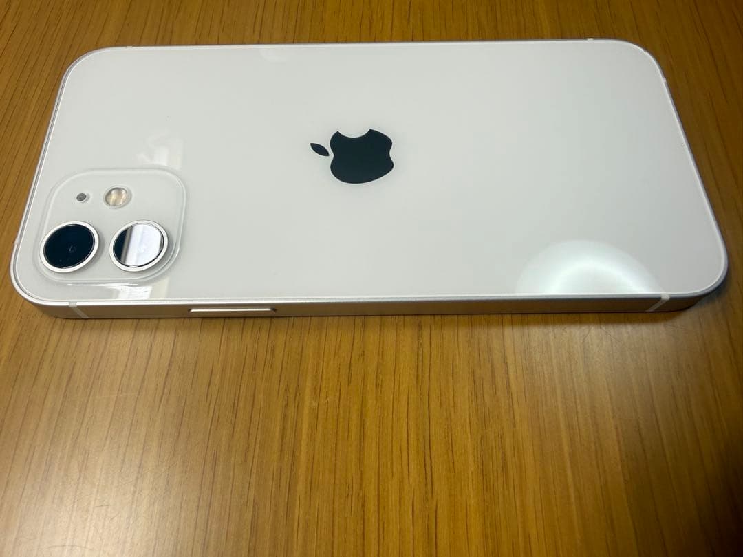 iPhone 12 64GB ホワイト SIMフリー