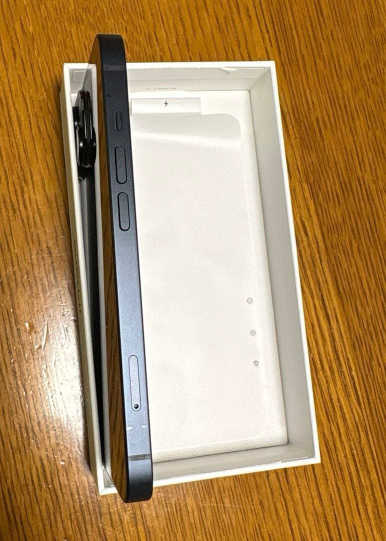 iPhone 14 128GB バッテリー84%