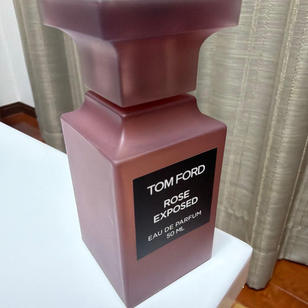 TOM FORD ROSE EXPOSED トムフォード 香水