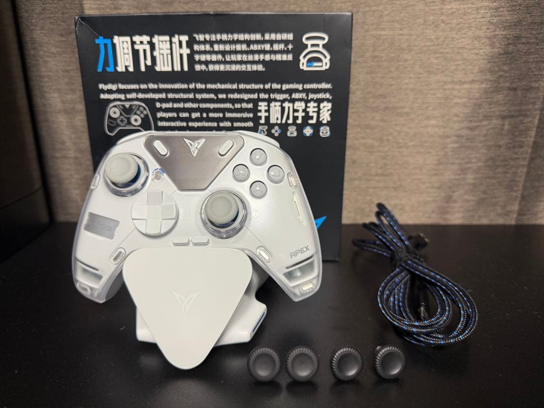 FLYDIGI APEX4 コントローラー