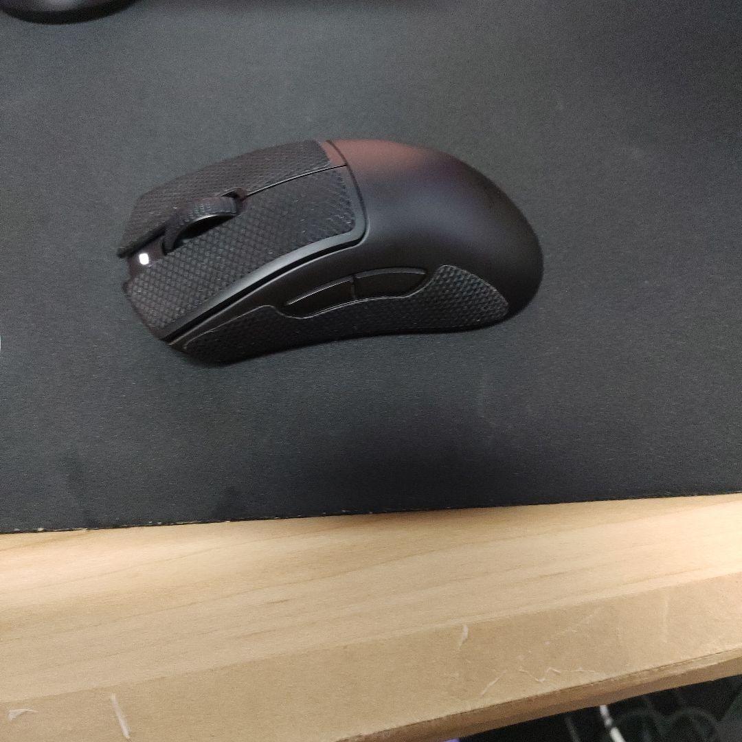 Razer DEATHADDER V3 PRO 本体