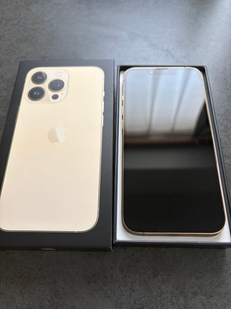 Apple iPhone 13 Pro ゴールド SIMフリー　256GB