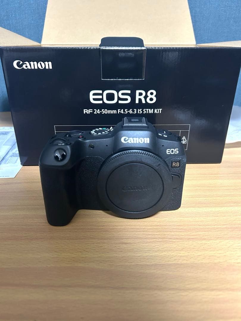 【新品・未使用】Canon EOS R8 ミラーレス一眼カメラ キット