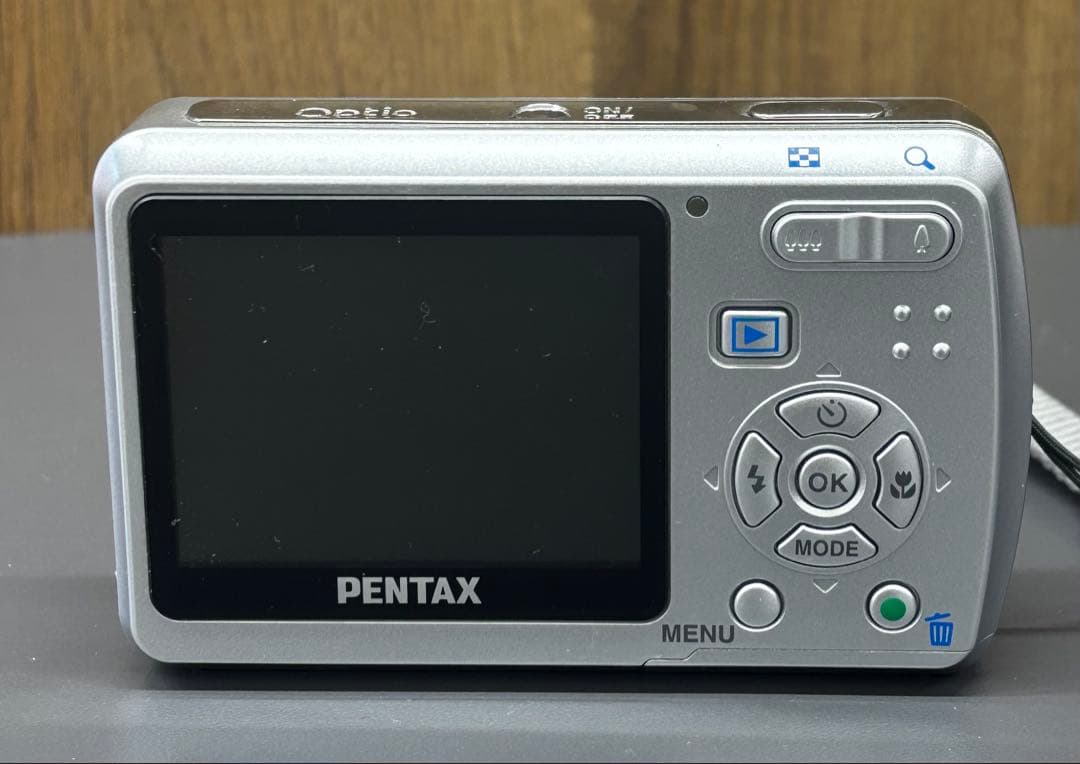 PENTAX Optio E50 8.1メガピクセル シルバー