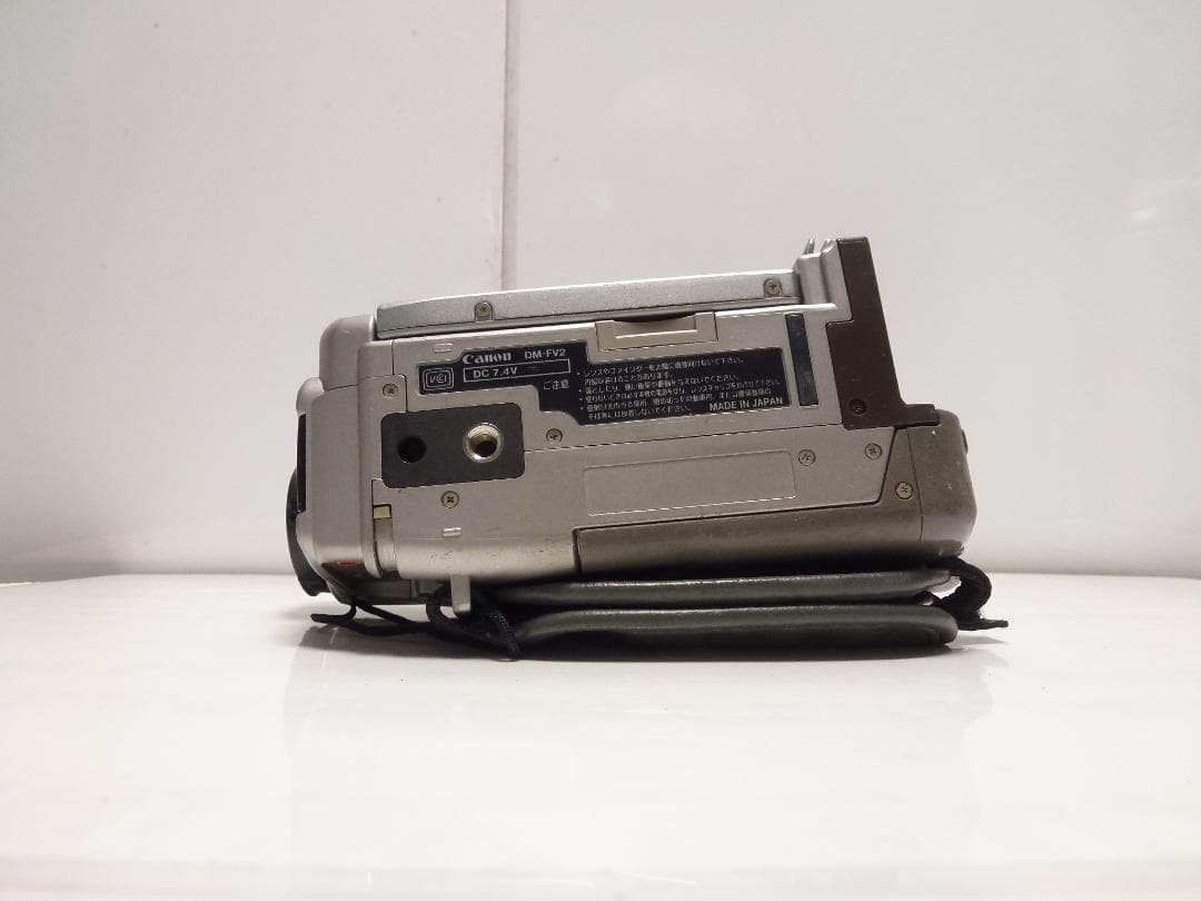 希少　大人気　動作品　キャノンビデオカメラ　ＤＭ-ＦＶ2　Mini DV