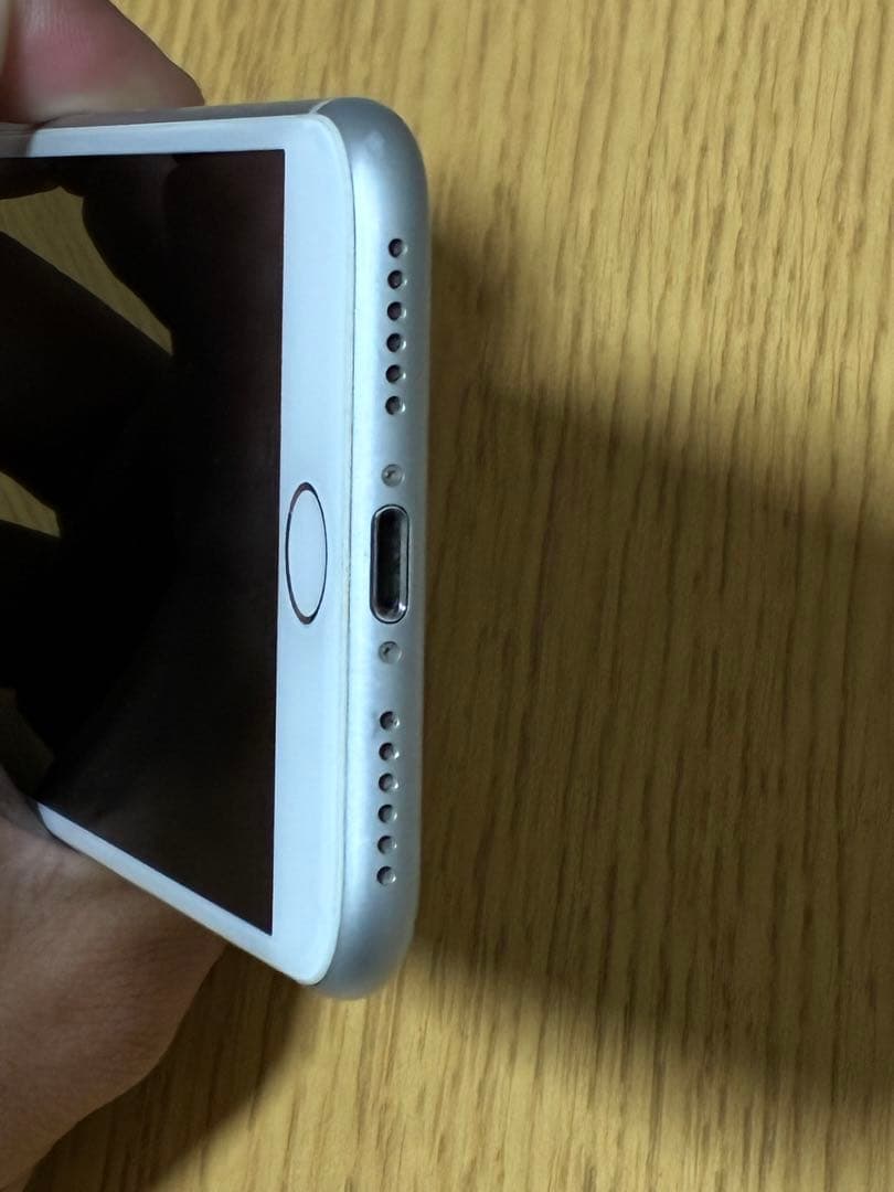 【美品✨】　Apple iPhone8 64GB シルバー