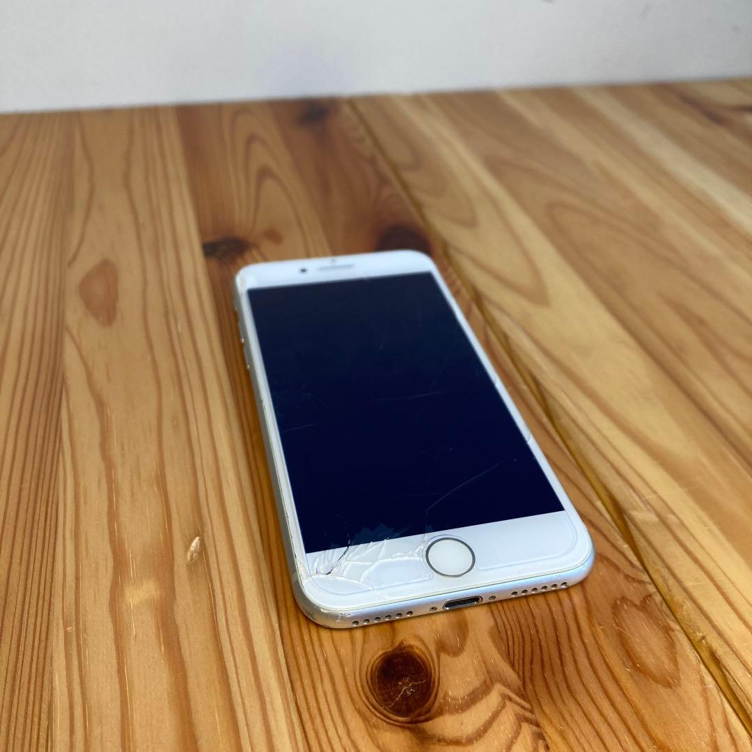 iPhone 8 ホワイト 本体（ジャンク）