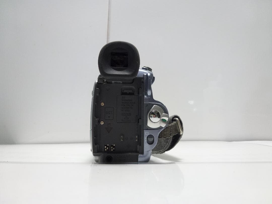 希少　大人気　動作品　キャノンビデオカメラ　ＤＭ-ＦＶ50 　Mini DV