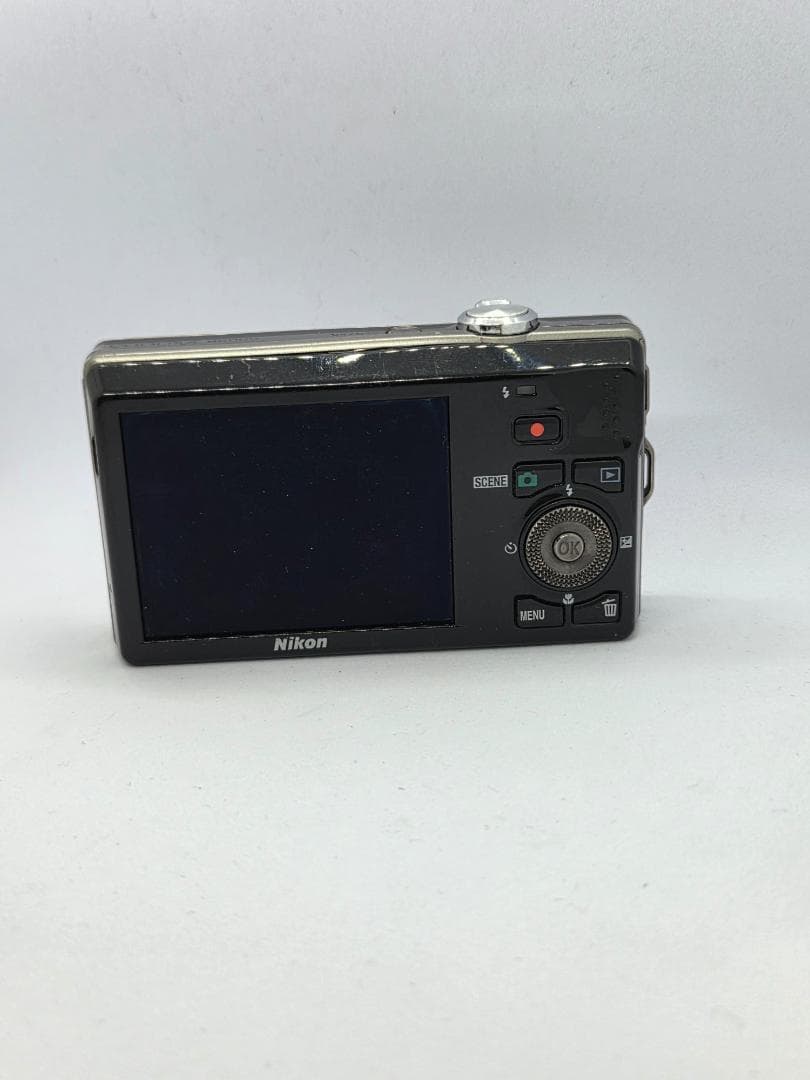 【スマホ転送OK】ニコン Nikon COOLPIX S6000 シルバー
