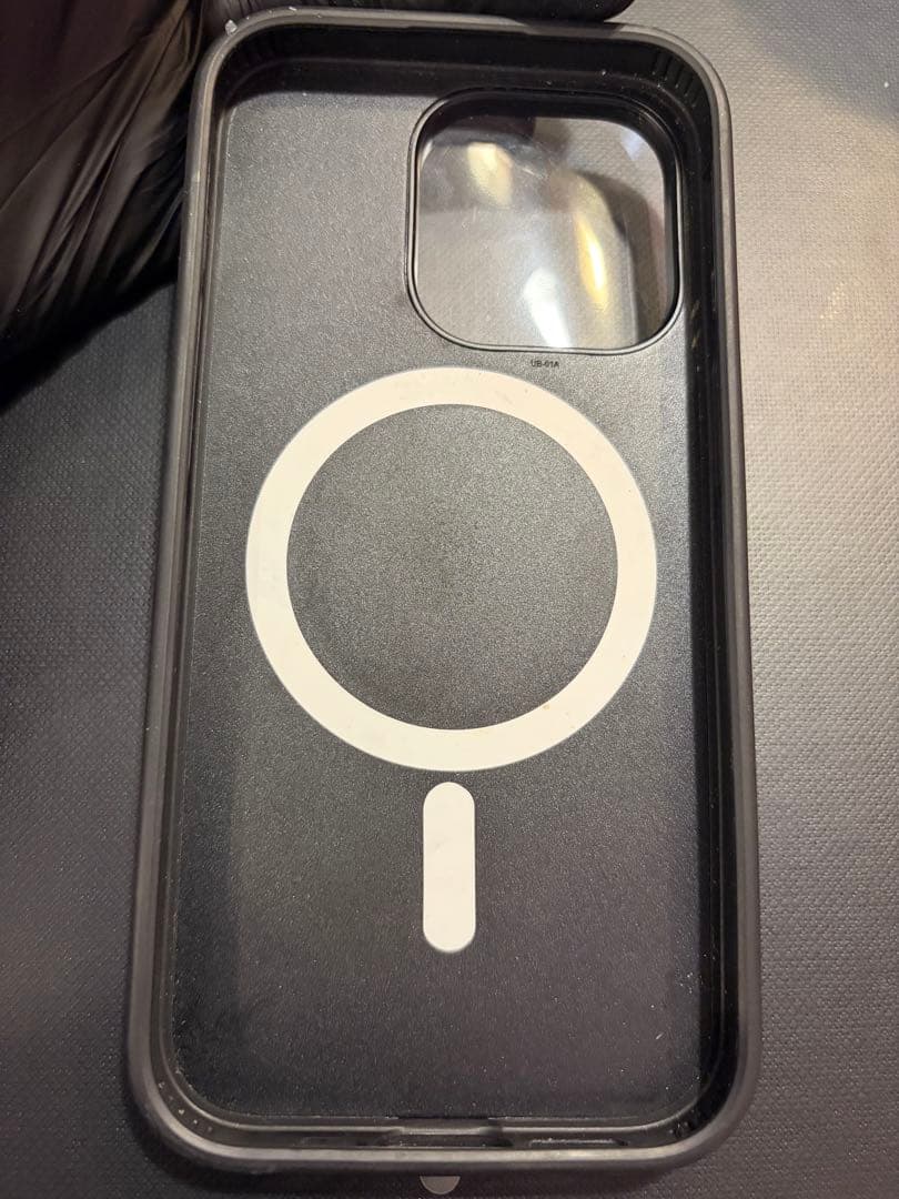 Apple iPhone 14 Pro &ケース2つ付き