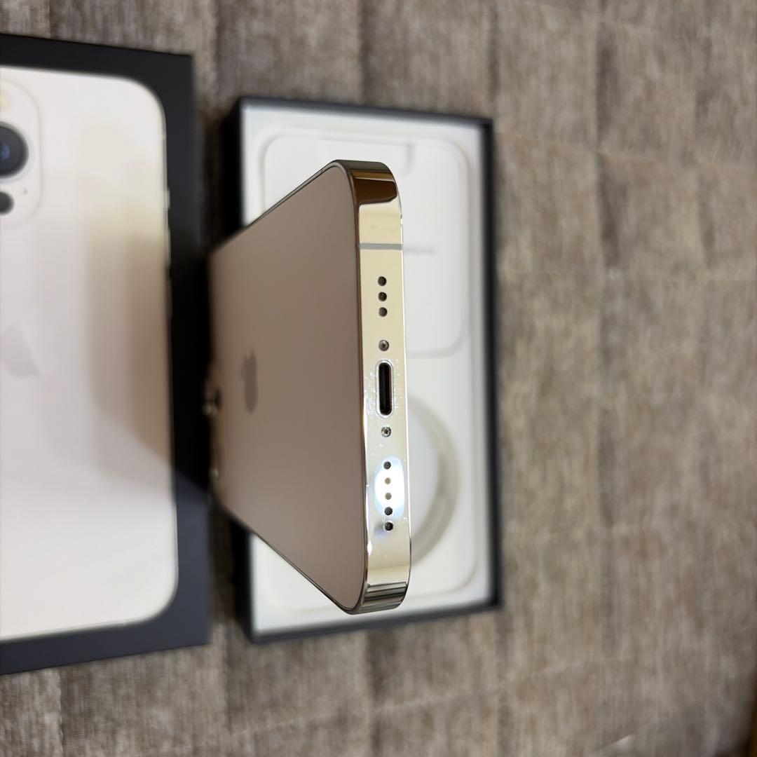 iPhone13pro 512 シルバー