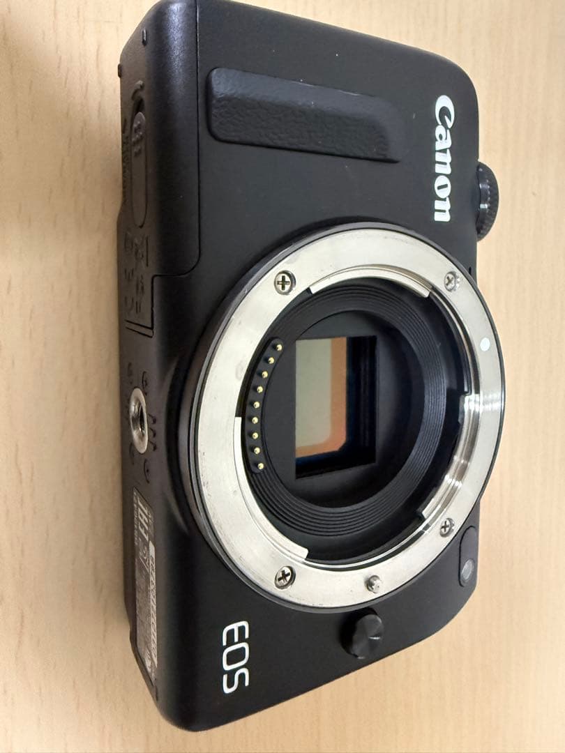 【超美品】canon キヤノン EOS M2　レンズキット Wi-Fi