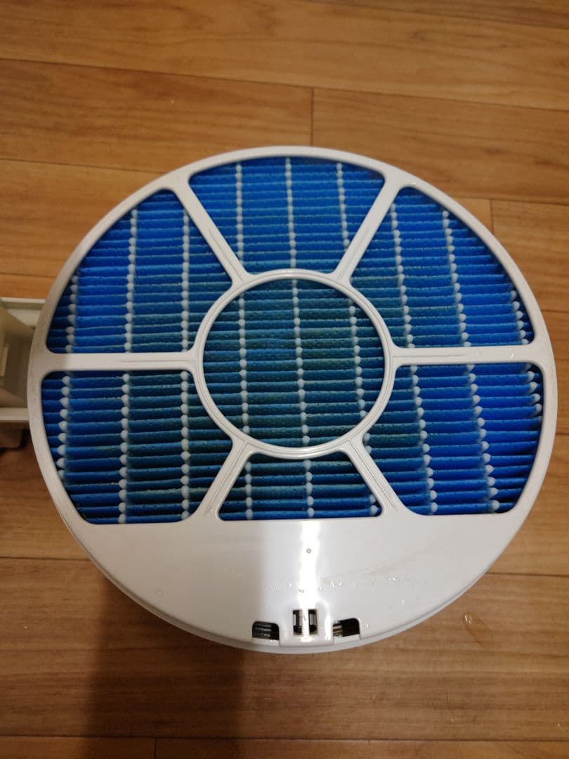 SHARP 空気清浄機 加湿機能付き KC-F70-W 2022年製