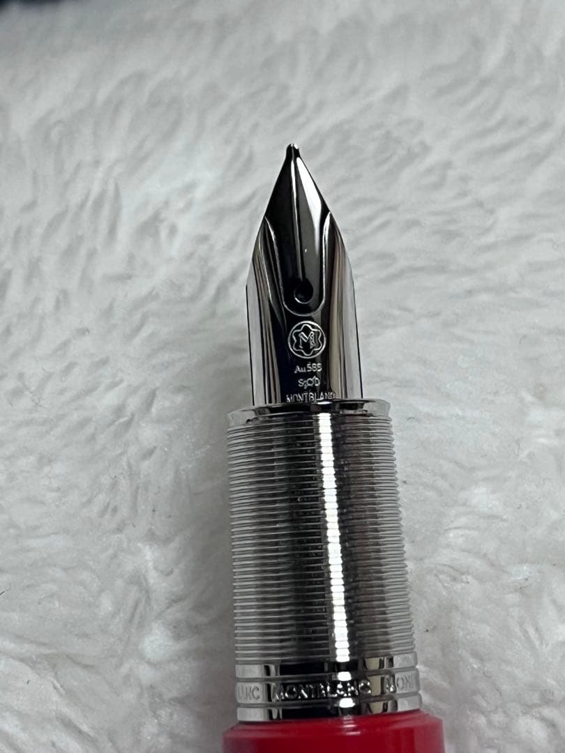 ☆限定 新品未使用 モンブラン 万年筆 モンブラン エム レッド ニブF☆