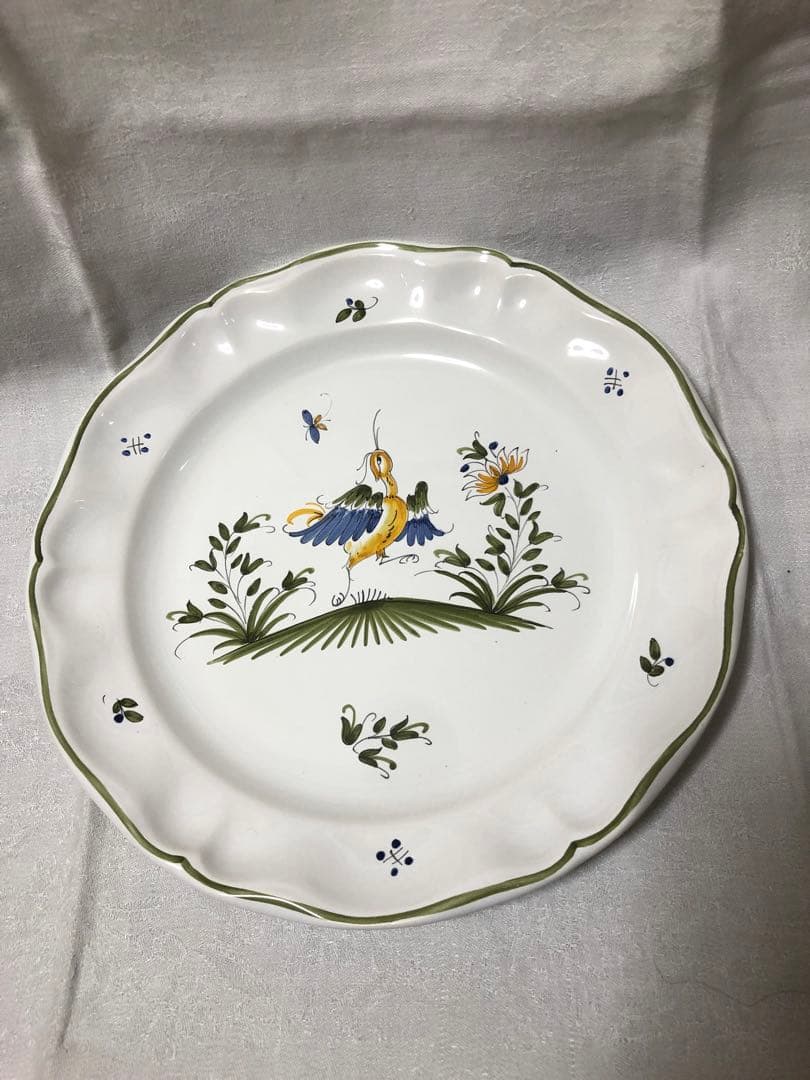 美品　南フランスのMoustier焼の手書き花リムプレート24,5cm