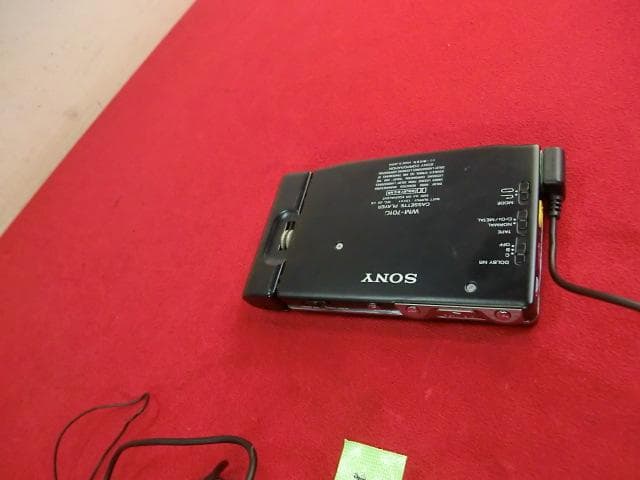124：SONY WM-701C ソニー　カセットウォークマン　ジャンク
