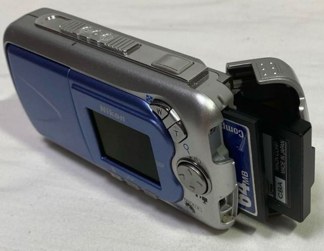 Nikon Coolpix E2500 コンパクトデジタルカメラ 中古/動作品